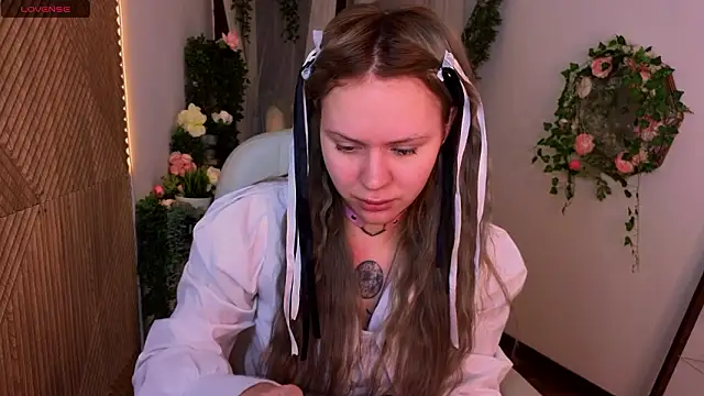 kitten murray  online show from 9, 2, 2026