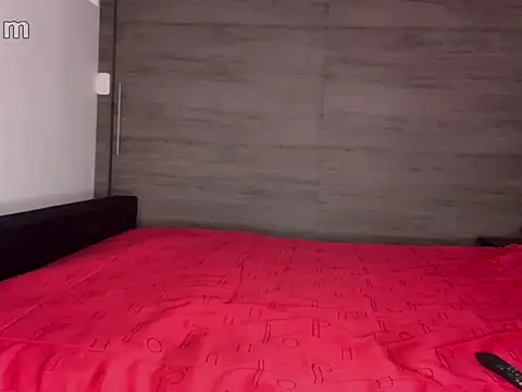 Snapshot of strongManLatino chatting on 15, 4, 2026 strongManLatino online show from 15, 4, 2026