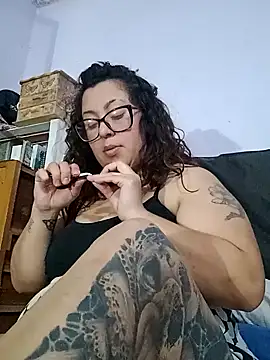 PutaAma420 online show from 4, 10, 2025