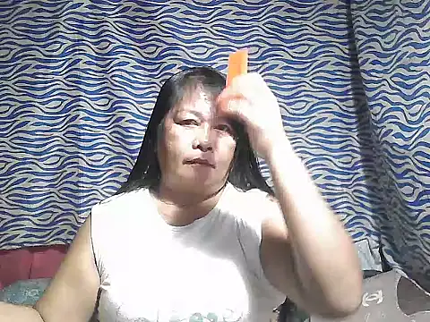 Snapshot of joy_cute chatting on 24, 10, 2025 joy cute online show from 24, 10, 2025