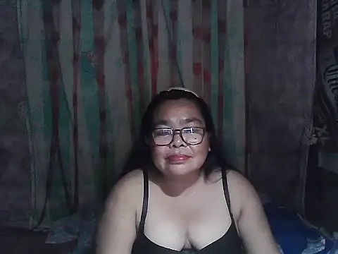 Snapshot of cris_tita chatting on 11, 3, 2026 cris tita online show from 11, 3, 2026