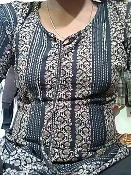 Hotty ruvi online show from 5, 11, 2025