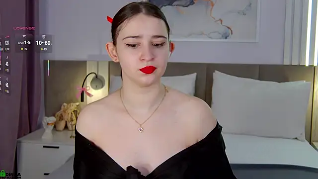 Snapshot of AnnaNoir chatting on 4, 12, 2025 AnnaNoir online show from 4, 12, 2025