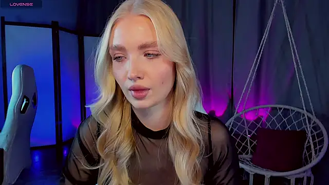 TessaGrays online show from 22, 12, 2025