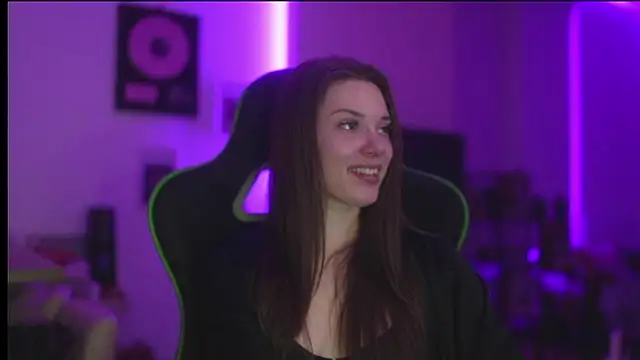 Snapshot of CandyStorm chatting on 11, 3, 2026 CandyStorm online show from 11, 3, 2026