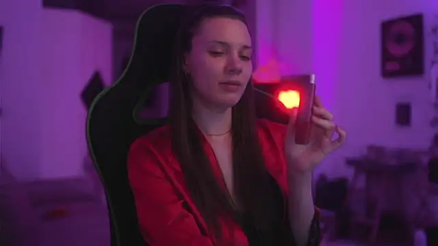 Snapshot of CandyStorm chatting on 9, 4, 2026 CandyStorm online show from 9, 4, 2026