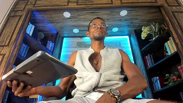 Snapshot of ValtorKane chatting on 7, 10, 2025 ValtorKane online show from 7, 10, 2025