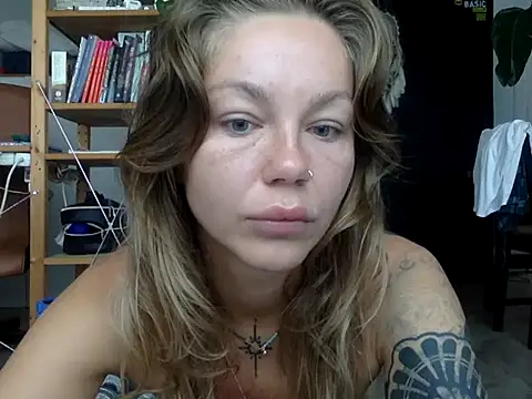 MiraLuna online show from 30, 9, 2025