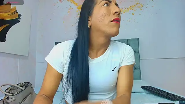 Snapshot of lapitti chatting on 5, 11, 2025 lapitti online show from 5, 11, 2025