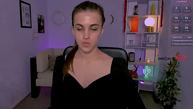 lina fox12 online show from 11, 5, 2026