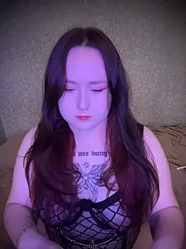 Snapshot of BambiGlow chatting on 20, 10, 2025 BambiGlow online show from 20, 10, 2025