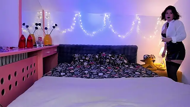 Snapshot of Me-Dea chatting on 28, 3, 2026 Me-Dea online show from 28, 3, 2026