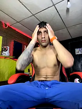 Snapshot of alessandro290 chatting on 1, 10, 2025 alessandro290 online show from 1, 10, 2025