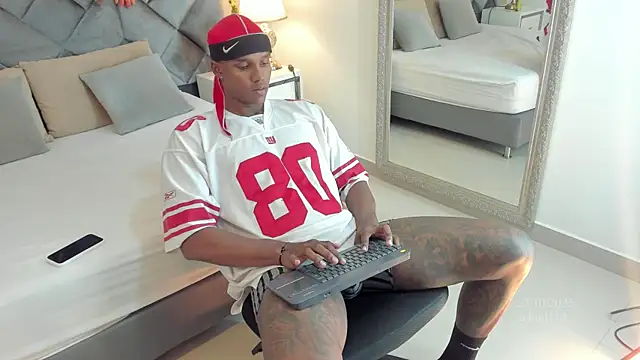 jax black online show from 23, 10, 2025