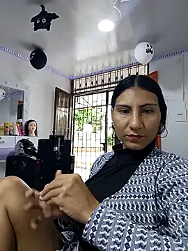 Lucyfoox online show from 8, 10, 2025