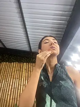 cloe taylor   online show from 7, 11, 2025