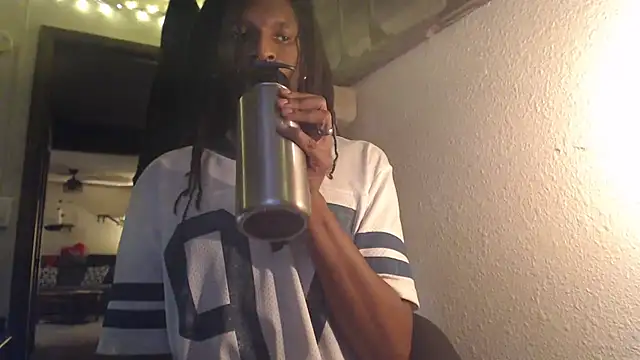 Snapshot of AlickleStiff chatting on 4, 11, 2025 AlickleStiff online show from 4, 11, 2025