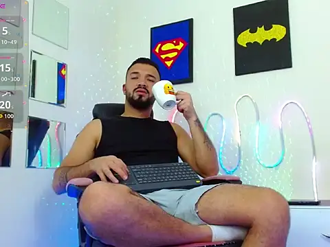 Snapshot of mathewv_ chatting on 1, 12, 2025 mathewv online show from 1, 12, 2025