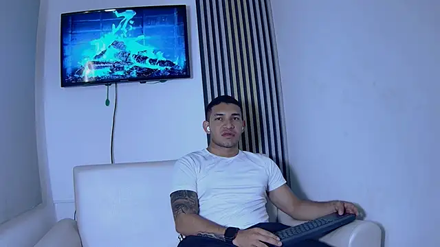 Snapshot of venedic_bull chatting on 21, 11, 2025 venedic bull online show from 21, 11, 2025