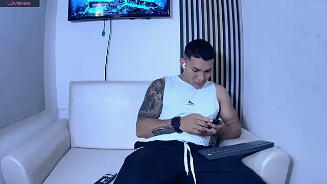 Snapshot of venedic_bull chatting on 26, 11, 2025 venedic bull online show from 26, 11, 2025