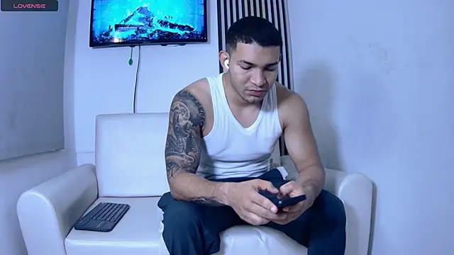 Snapshot of venedic_bull chatting on 29, 11, 2025 venedic bull online show from 29, 11, 2025