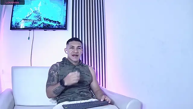 Snapshot of venedic_bull chatting on 30, 11, 2025 venedic bull online show from 30, 11, 2025