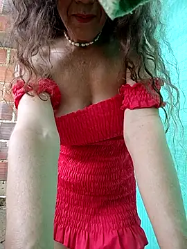 Snapshot of Dirty-Divorced-mother7 chatting on 3, 11, 2025 Dirty-Divorced-mother7 online show from 3, 11, 2025