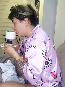 Zoe riivas online show from 20, 11, 2025