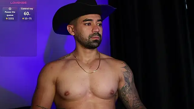 Snapshot of SOY_MIKE chatting on 17, 10, 2025 SOY MIKE online show from 17, 10, 2025