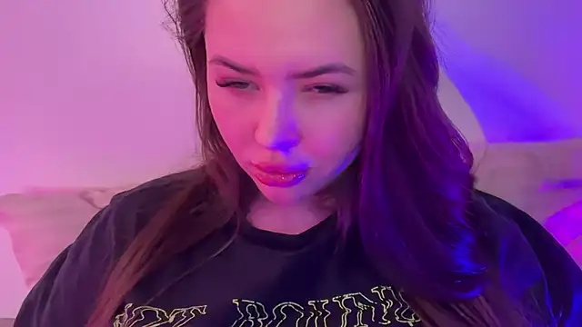 AlmaryKim online show from 14, 4, 2026