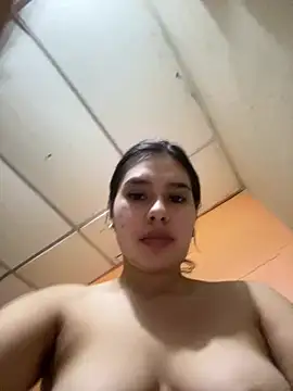 Snapshot of Brianna_bunny05 chatting on 12, 5, 2026 Brianna bunny05 online show from 12, 5, 2026