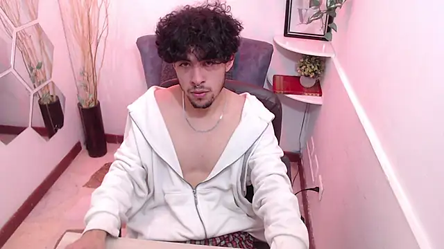 Liil boy online show from 26, 11, 2025