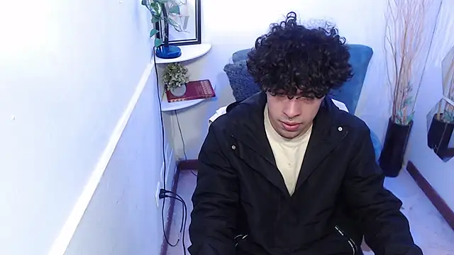 Liil boy online show from 2, 12, 2025