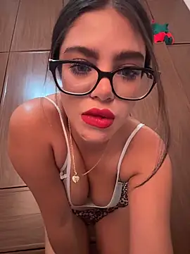 whitefoxxxx6 online show from 13, 12, 2025