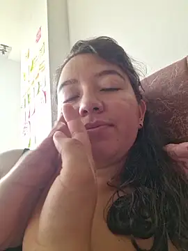 Snapshot of annyaparis chatting on 1, 3, 2026 annyaparis online show from 1, 3, 2026