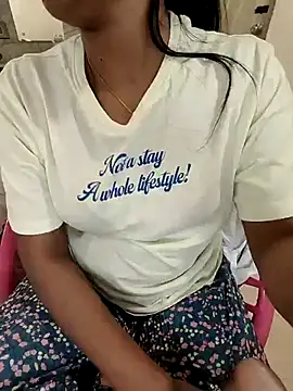 Snapshot of tamil_thaara03 chatting on 18, 3, 2026 tamil thaara03 online show from 18, 3, 2026