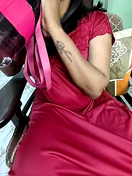 Snapshot of tamil_thaara03 chatting on 1, 4, 2026 tamil thaara03 online show from 1, 4, 2026