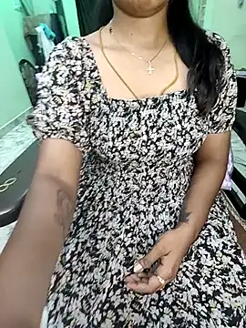 Snapshot of tamil_thaara03 chatting on 3, 4, 2026 tamil thaara03 online show from 3, 4, 2026