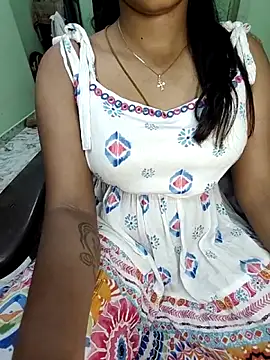 Snapshot of tamil_thaara03 chatting on 5, 4, 2026 tamil thaara03 online show from 5, 4, 2026