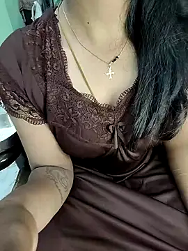 Snapshot of tamil_thaara03 chatting on 7, 4, 2026 tamil thaara03 online show from 7, 4, 2026