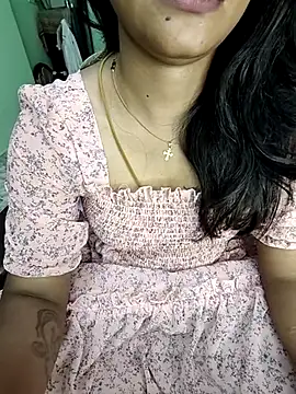 Snapshot of tamil_thaara03 chatting on 11, 4, 2026 tamil thaara03 online show from 11, 4, 2026