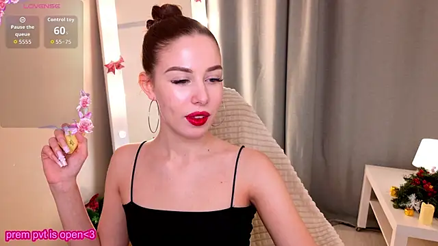 Snapshot of ChloeSammers chatting on 20, 12, 2025 ChloeSammers online show from 20, 12, 2025