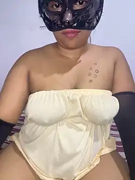 Snapshot of bunny_somya chatting on 1, 4, 2026 bunny somya online show from 1, 4, 2026