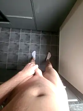 Snapshot of rezzzze chatting on 15, 11, 2025 rezzzze online show from 15, 11, 2025