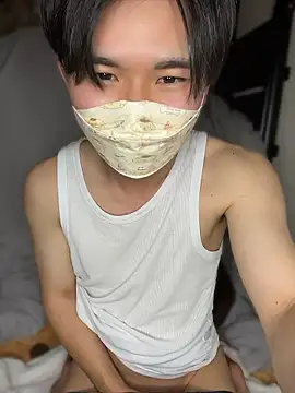 Snapshot of kumatan3434 chatting on 27, 4, 2026 kumatan3434 online show from 27, 4, 2026