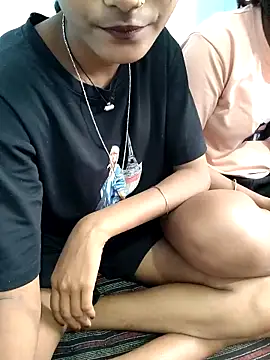 Unique girls90 online show from 11, 2, 2026