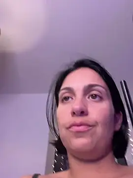 LaPetiteKim online show from 2, 12, 2025