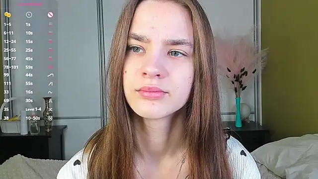 Snapshot of JinnyMcie chatting on 15, 4, 2026 JinnyMcie online show from 15, 4, 2026