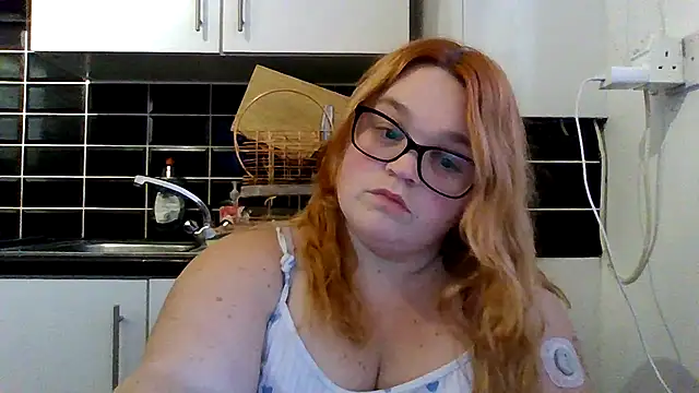 Snapshot of Curvy-AmyX chatting on 7, 10, 2025 Curvy-AmyX online show from 7, 10, 2025