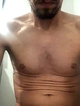 Snapshot of daddydannyboy13 chatting on 10, 11, 2025 daddydannyboy13 online show from 10, 11, 2025